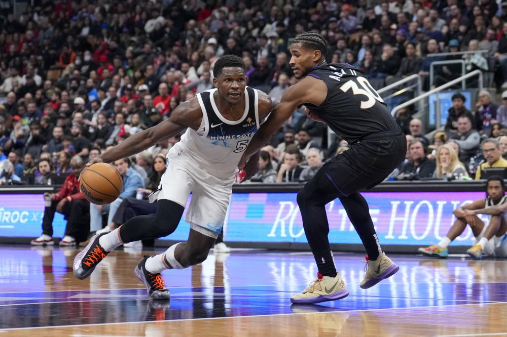 用年轻球员 用年轻球员